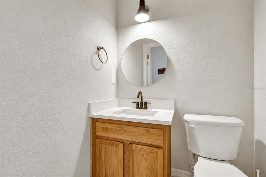 For Rent: $2,300 (3 beds, 2 baths, 1587 Square Feet)