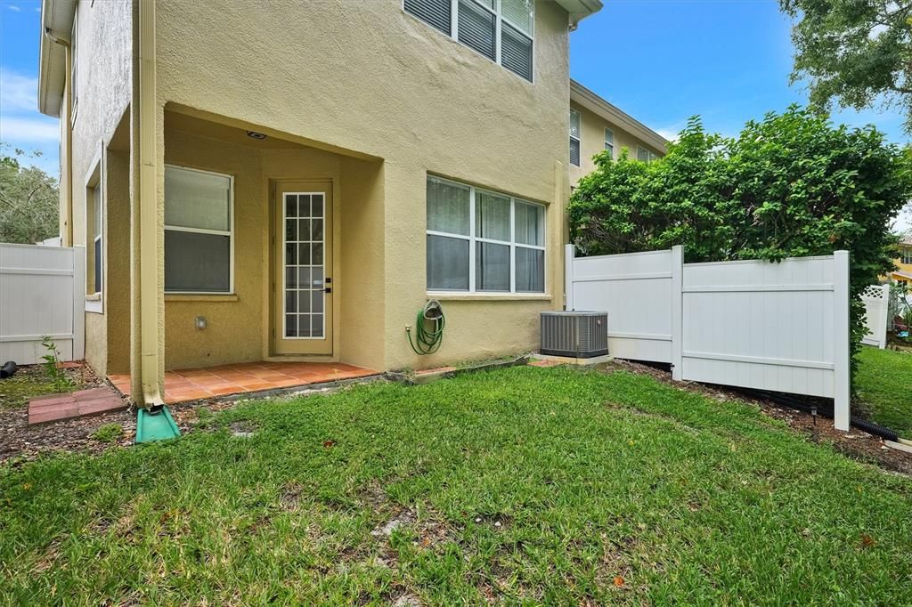 For Rent: $2,300 (3 beds, 2 baths, 1587 Square Feet)