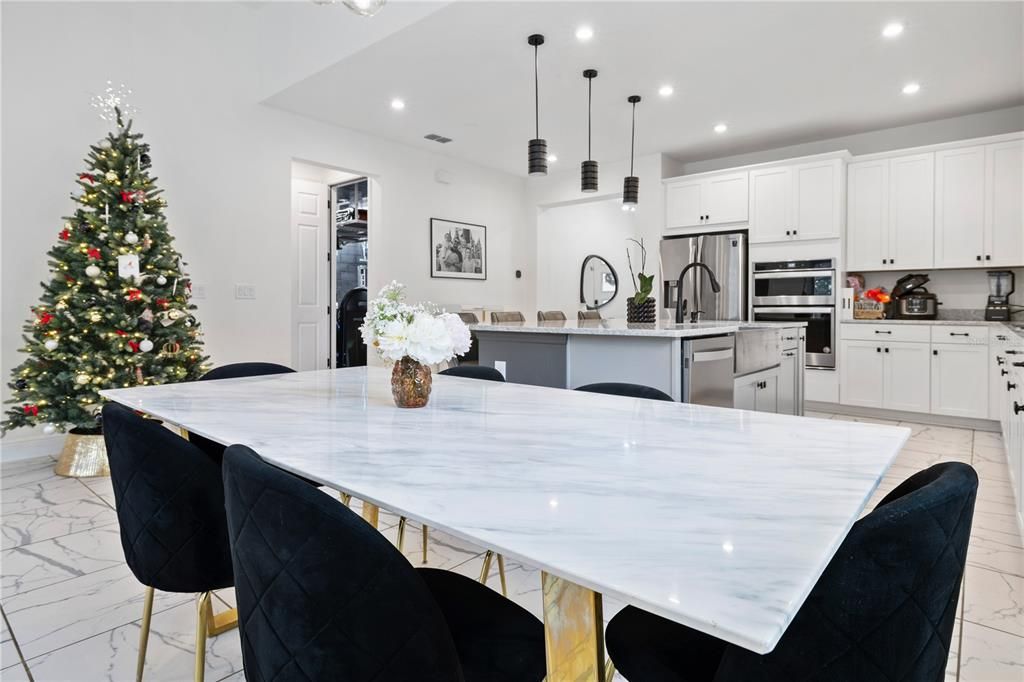 En Venta: $890,000 (5 camas, 4 baños, 3093 Pies cuadrados)