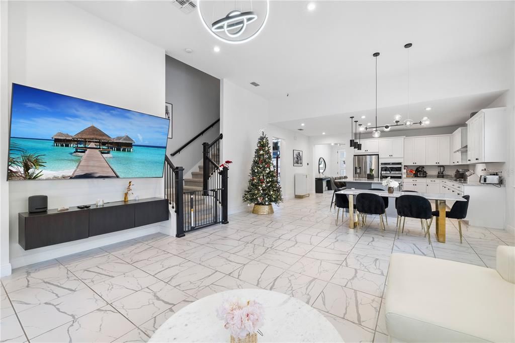 En Venta: $890,000 (5 camas, 4 baños, 3093 Pies cuadrados)