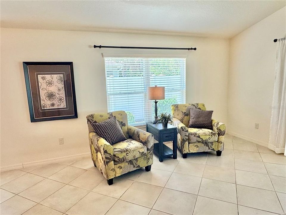En Venta: $534,900 (3 camas, 2 baños, 1938 Pies cuadrados)