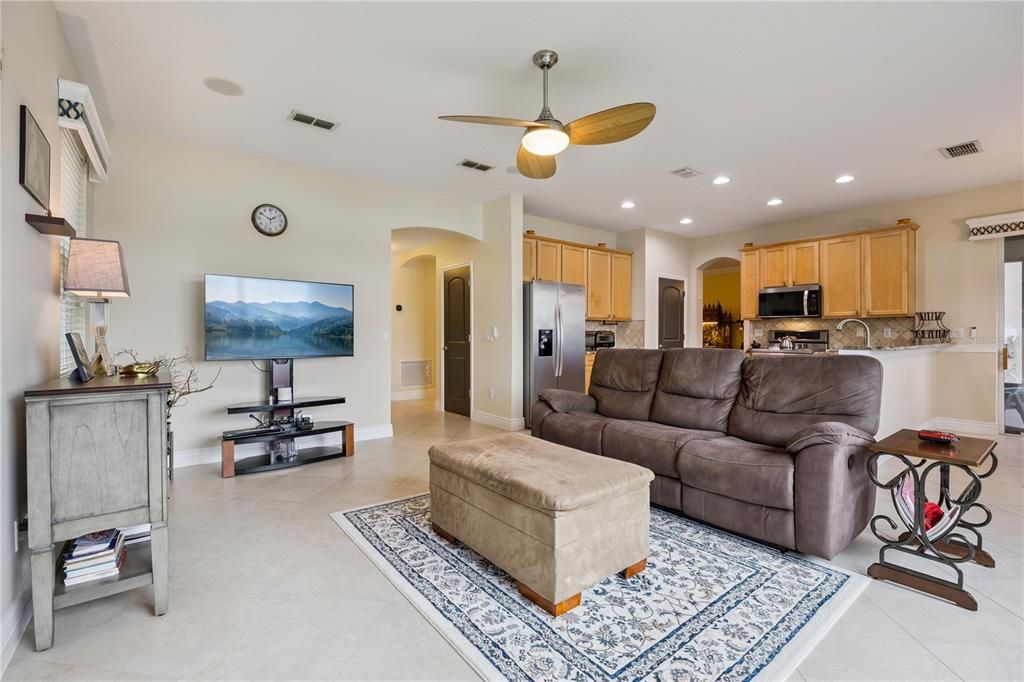 For Sale: $615,000 (4 beds, 2 baths, 2648 Square Feet)