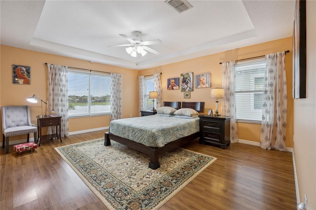 For Sale: $615,000 (4 beds, 2 baths, 2648 Square Feet)
