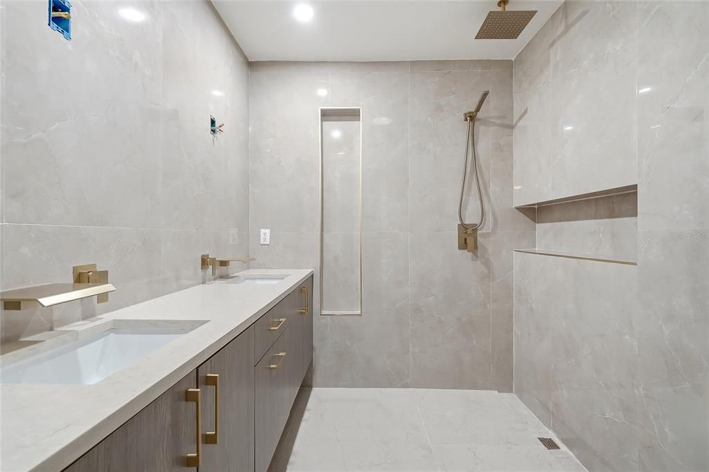 Active With Contract: $550,000 (4 beds, 2 baths, 2110 Square Feet)