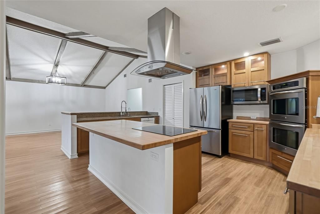 Active With Contract: $550,000 (4 beds, 2 baths, 2110 Square Feet)