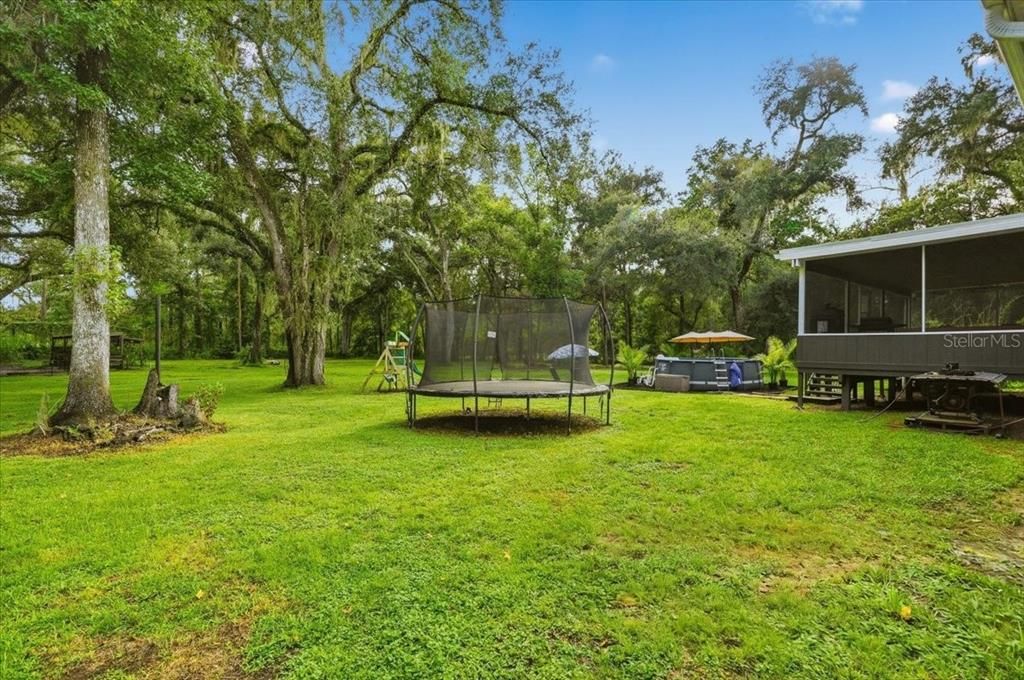 Activo con contrato: $599,999 (4 camas, 2 baños, 2280 Pies cuadrados)