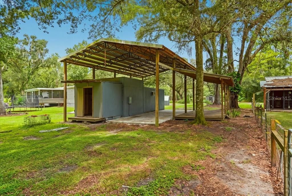 Activo con contrato: $599,999 (4 camas, 2 baños, 2280 Pies cuadrados)