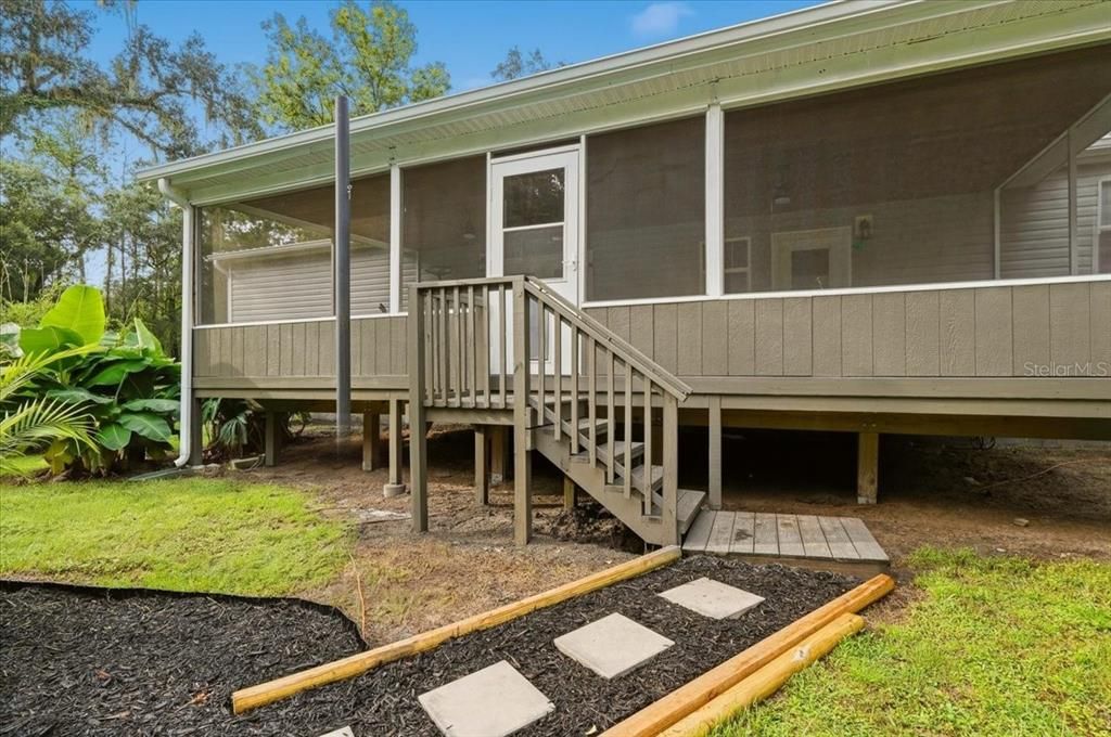 Activo con contrato: $599,999 (4 camas, 2 baños, 2280 Pies cuadrados)