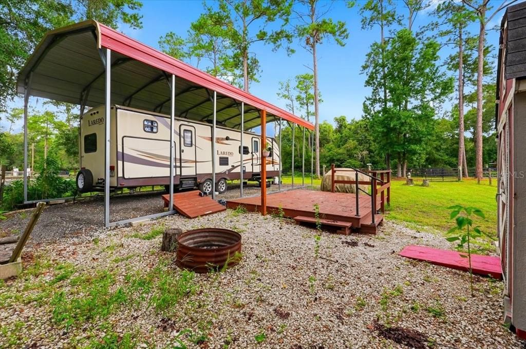 Activo con contrato: $599,999 (4 camas, 2 baños, 2280 Pies cuadrados)