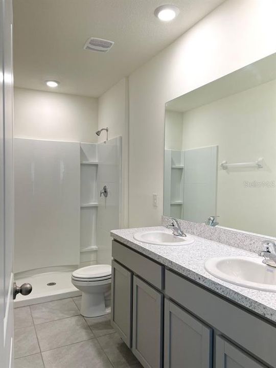 En Venta: $249,900 (3 camas, 2 baños, 1688 Pies cuadrados)