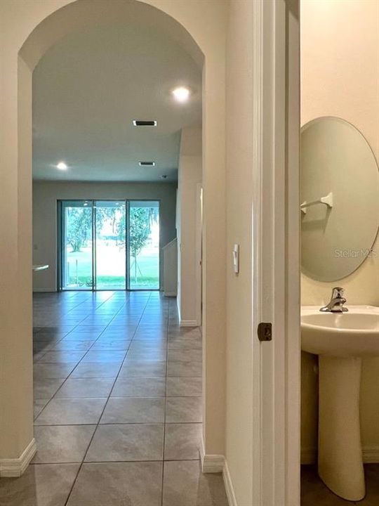 En Venta: $249,900 (3 camas, 2 baños, 1688 Pies cuadrados)