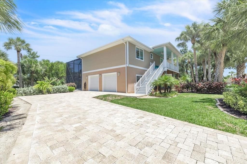 For Sale: $1,390,000 (3 beds, 3 baths, 2296 Square Feet)