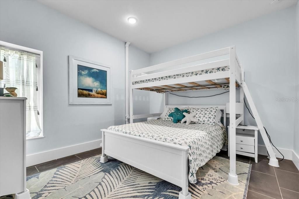 For Sale: $1,390,000 (3 beds, 3 baths, 2296 Square Feet)