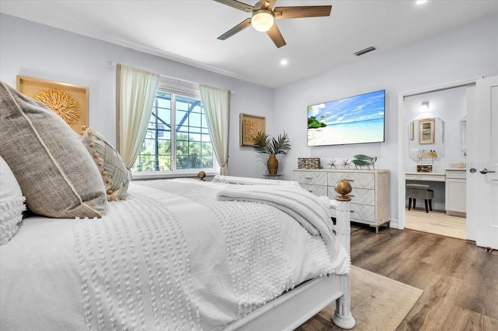For Sale: $1,390,000 (3 beds, 3 baths, 2296 Square Feet)