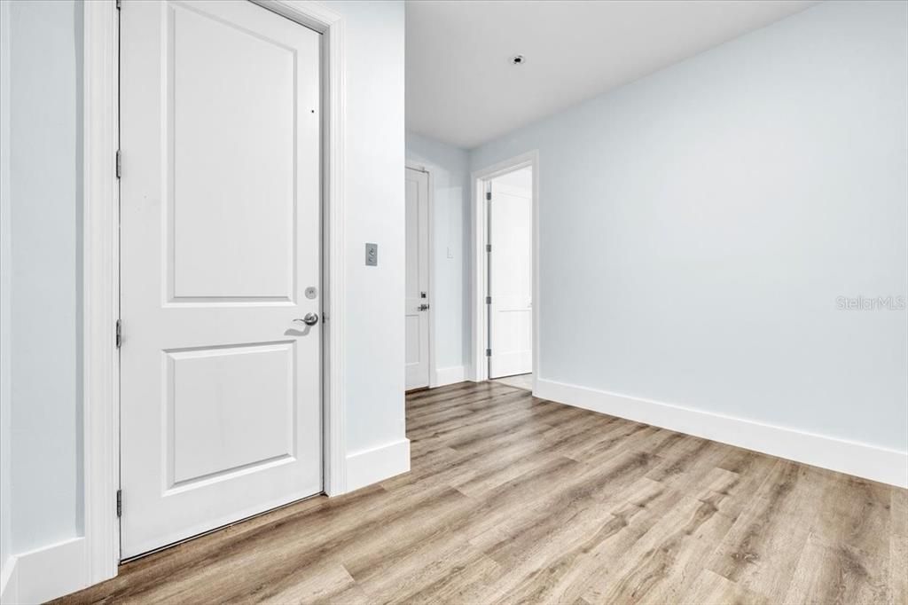For Sale: $1,390,000 (3 beds, 3 baths, 2296 Square Feet)