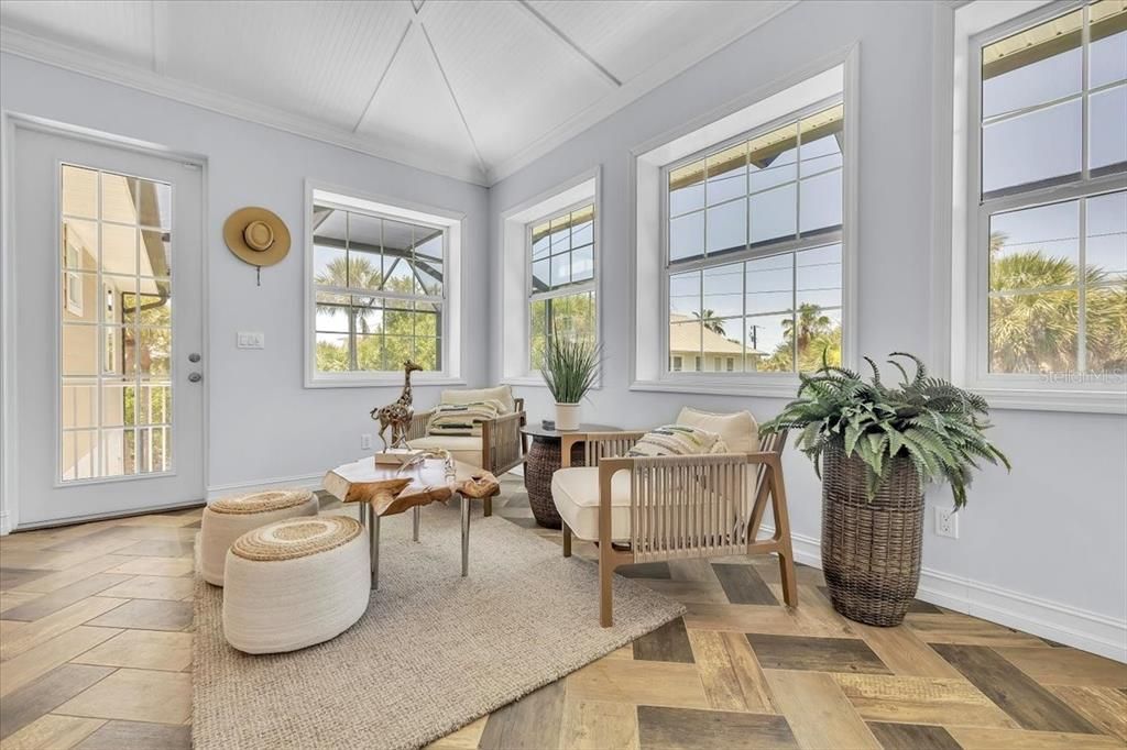 For Sale: $1,390,000 (3 beds, 3 baths, 2296 Square Feet)