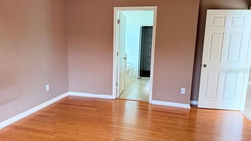 For Rent: $2,200 (3 beds, 2 baths, 1516 Square Feet)