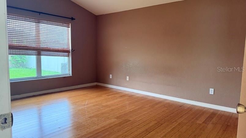 For Rent: $2,200 (3 beds, 2 baths, 1516 Square Feet)