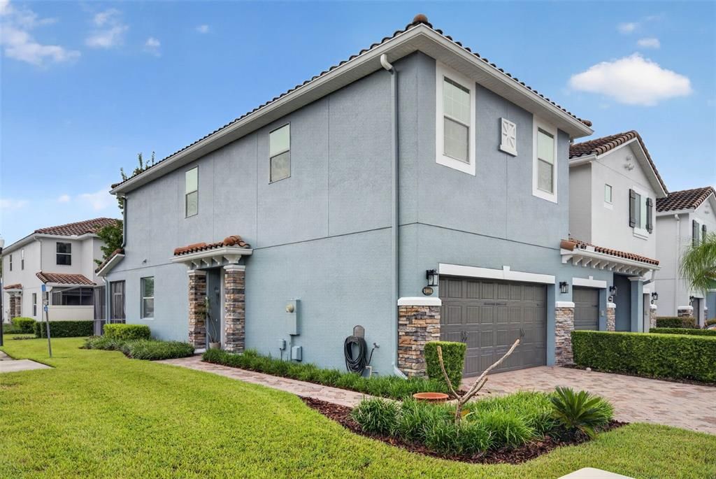 Activo con contrato: $399,900 (3 camas, 2 baños, 1731 Pies cuadrados)
