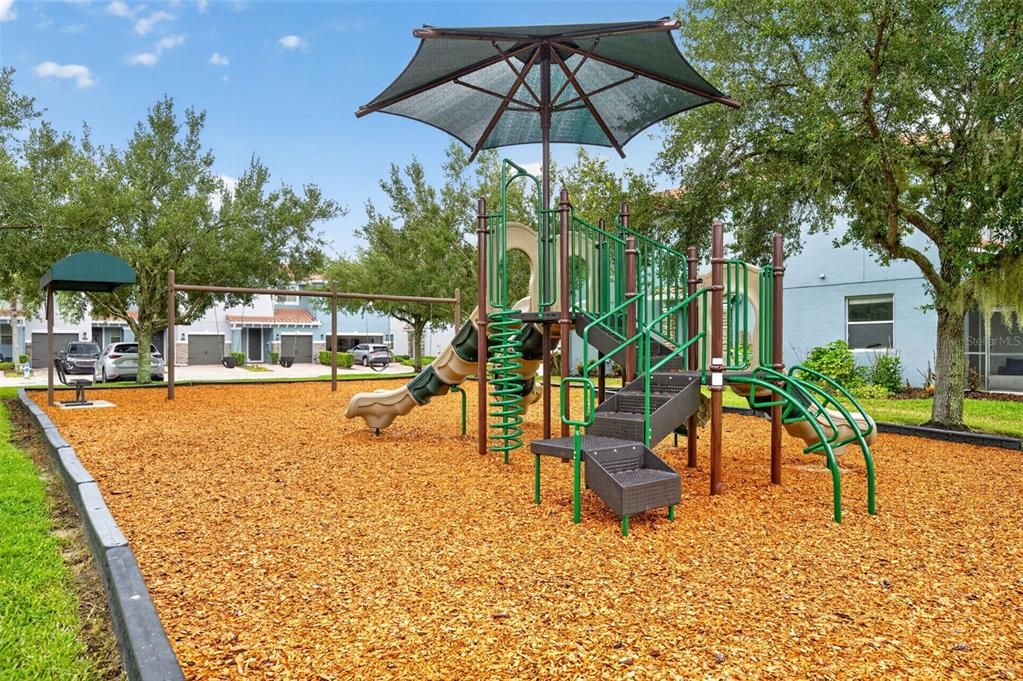 Activo con contrato: $399,900 (3 camas, 2 baños, 1731 Pies cuadrados)