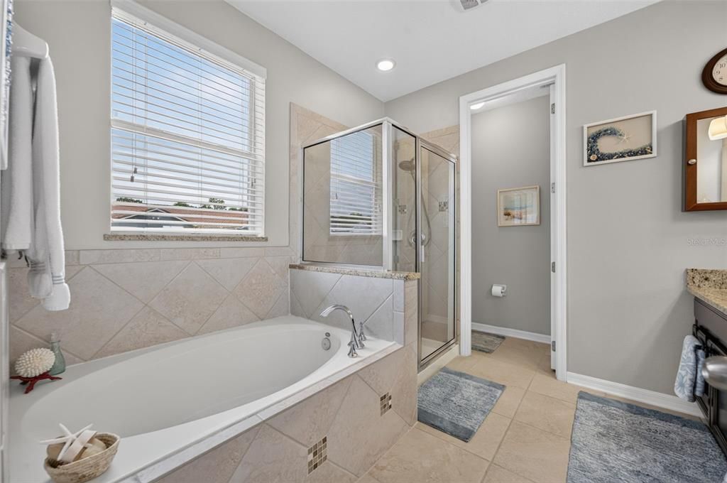 Activo con contrato: $399,900 (3 camas, 2 baños, 1731 Pies cuadrados)