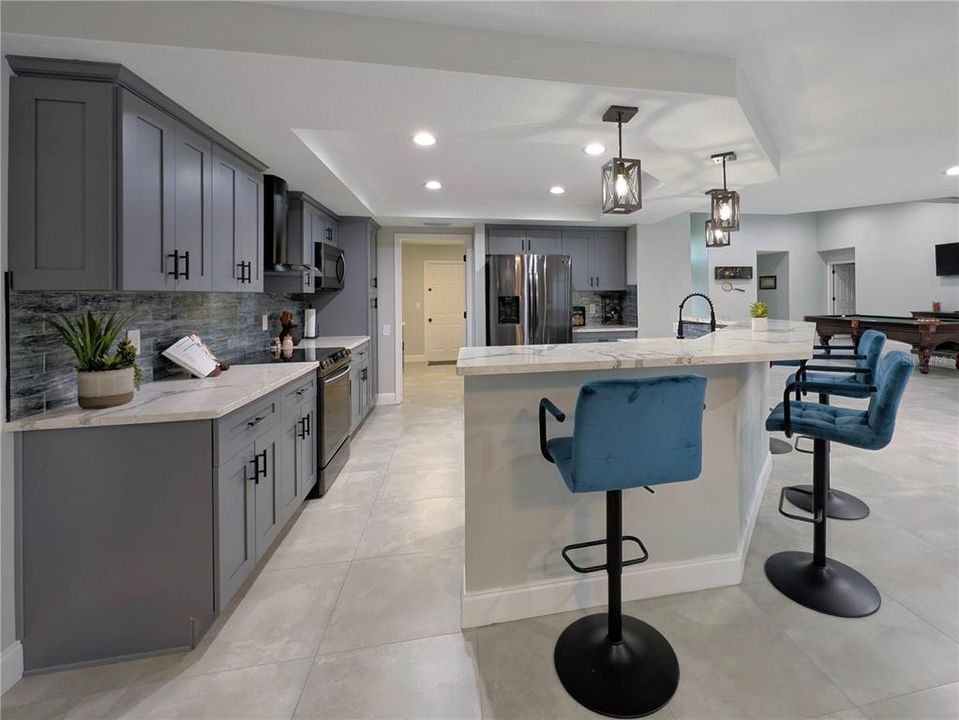 For Sale: $999,500 (5 beds, 3 baths, 3137 Square Feet)