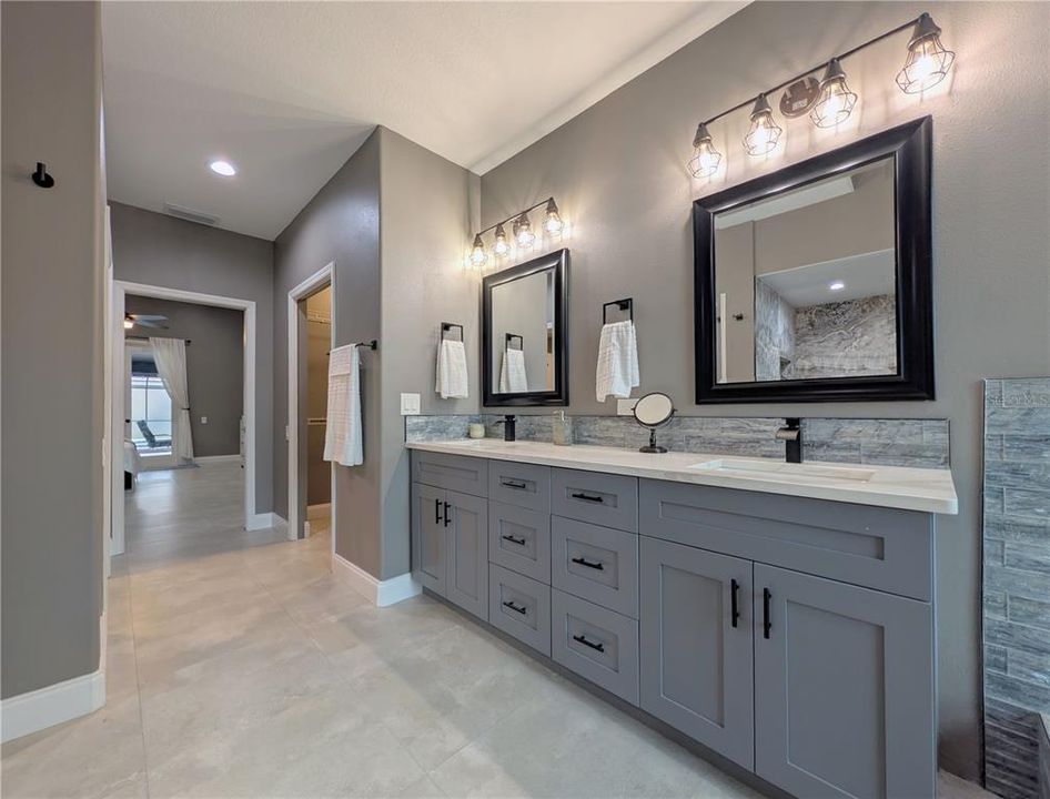 For Sale: $999,500 (5 beds, 3 baths, 3137 Square Feet)