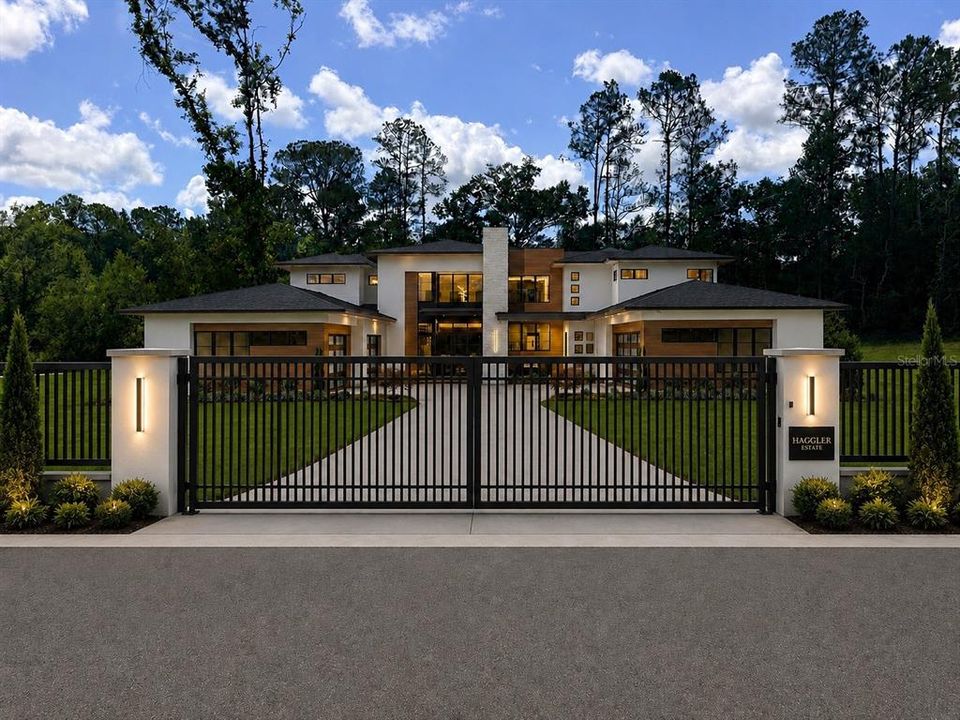 Vendido Recientemente: $3,984,694 (5 camas, 6 baños, 6073 Pies cuadrados)