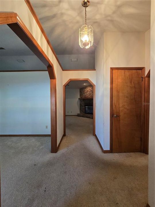 En Venta: $325,000 (3 camas, 2 baños, 2177 Pies cuadrados)