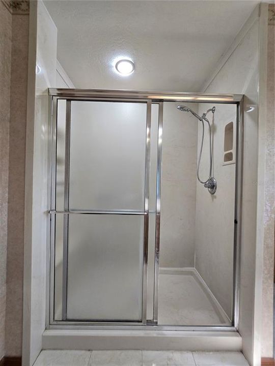 En Venta: $325,000 (3 camas, 2 baños, 2177 Pies cuadrados)