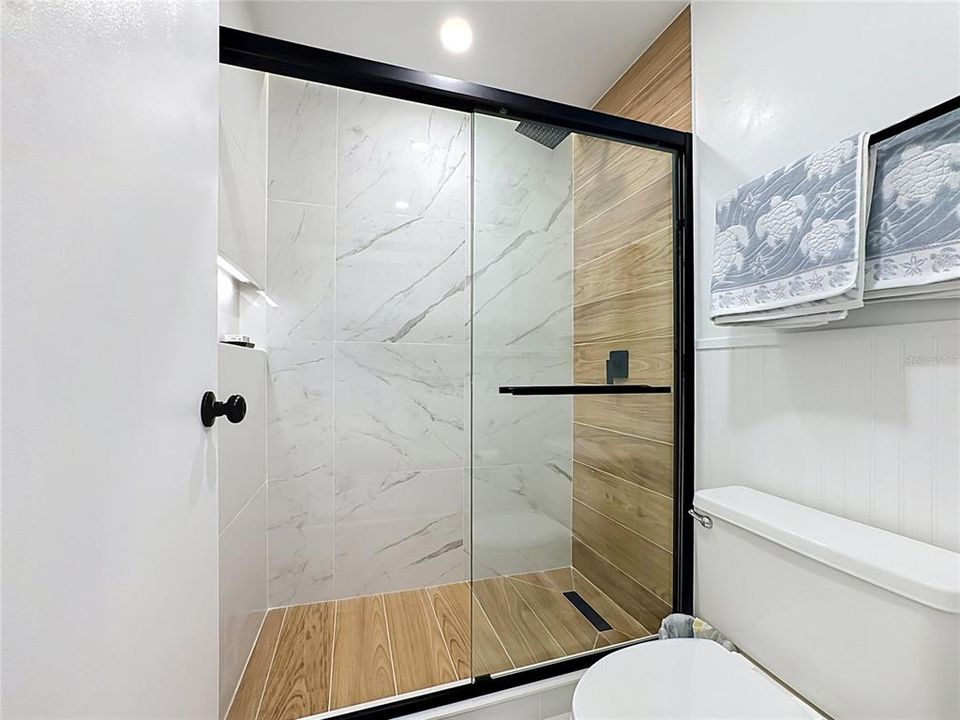 For Sale: $63,000 (1 beds, 1 baths, 300 Square Feet)