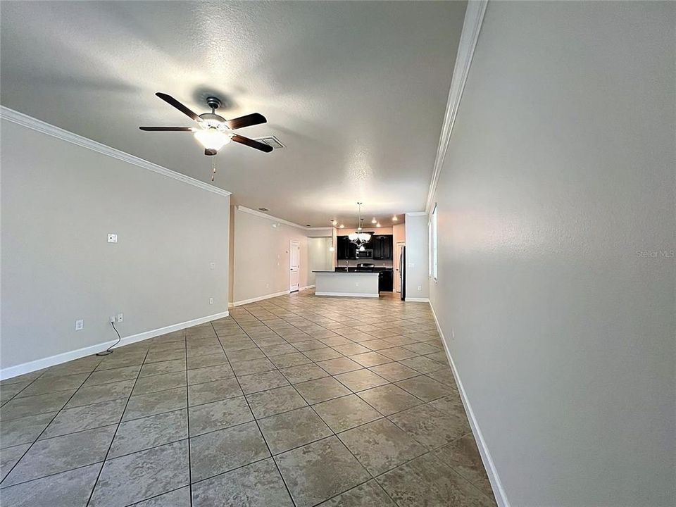 For Sale: $415,000 (3 beds, 2 baths, 1971 Square Feet)
