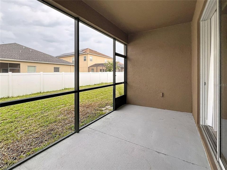 For Sale: $415,000 (3 beds, 2 baths, 1971 Square Feet)