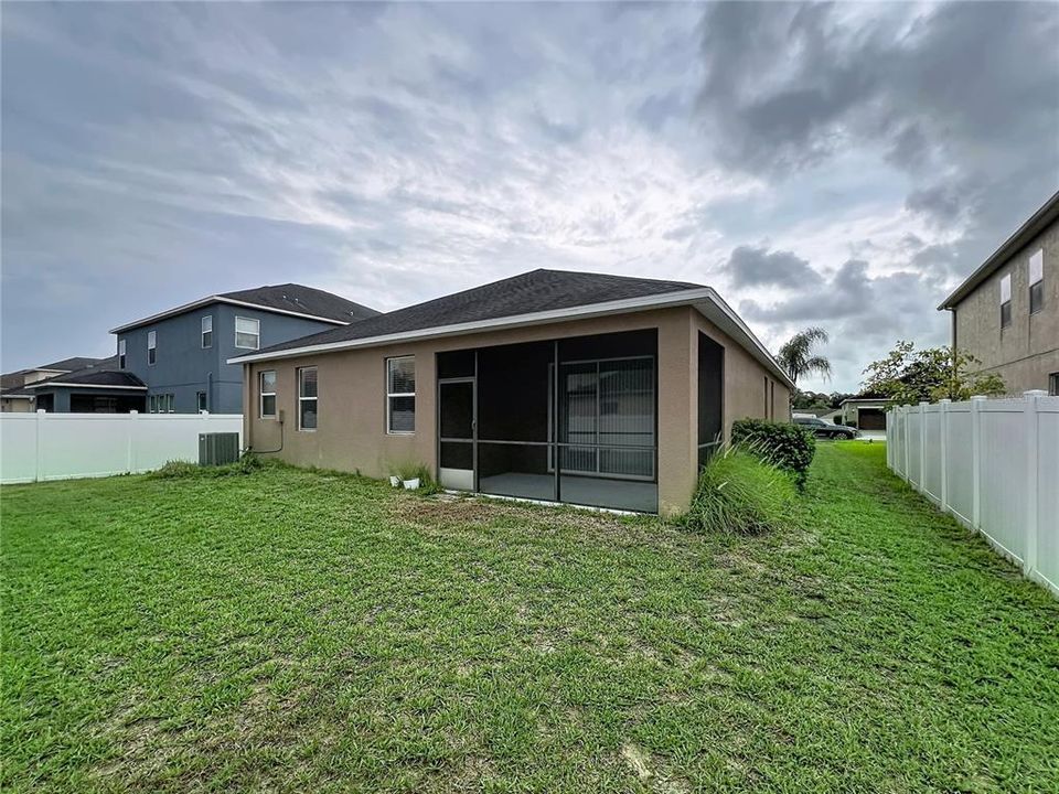 For Sale: $415,000 (3 beds, 2 baths, 1971 Square Feet)