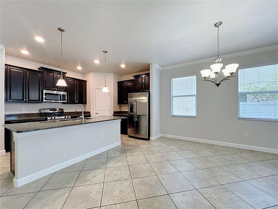 For Sale: $415,000 (3 beds, 2 baths, 1971 Square Feet)