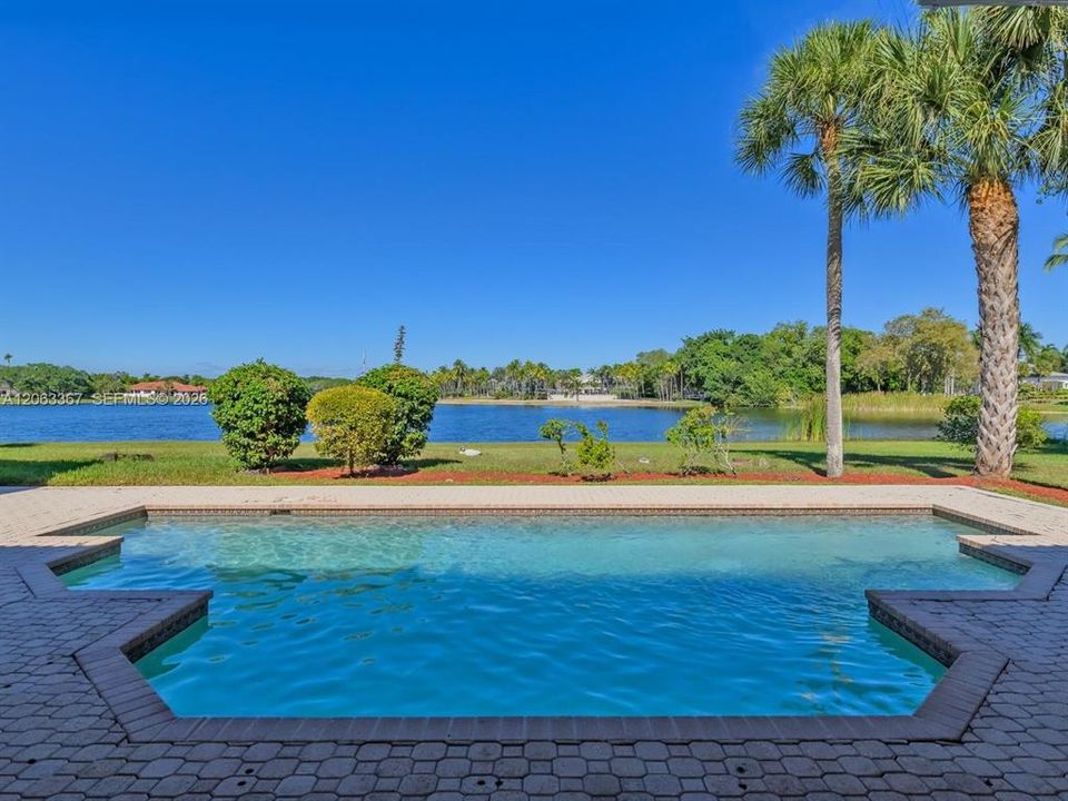 For Sale: $4,500,000 (7 beds, 5 baths, 4191 Square Feet)