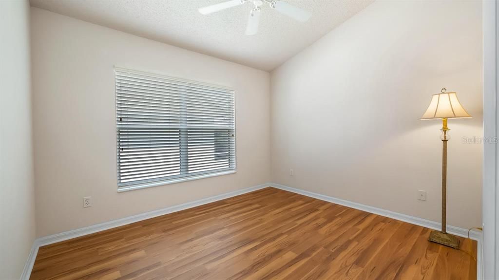 For Sale: $326,900 (2 beds, 2 baths, 1705 Square Feet)