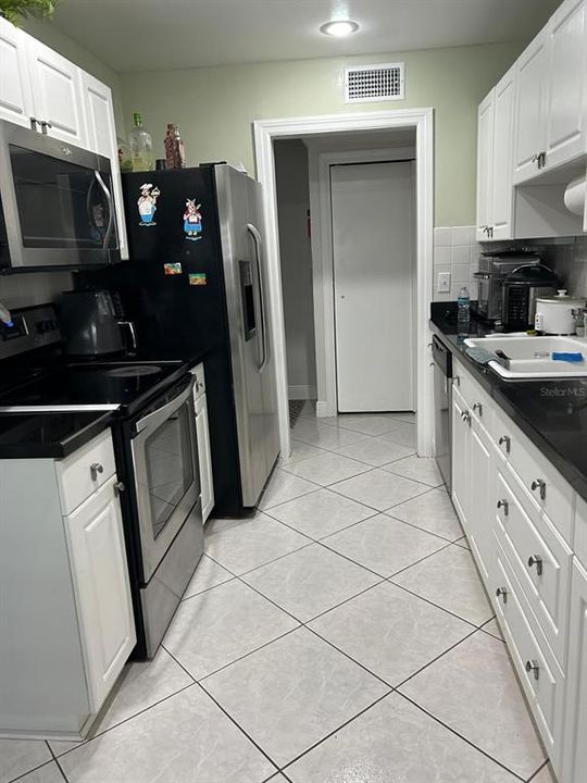 For Sale: $550,000 (3 beds, 2 baths, 1486 Square Feet)