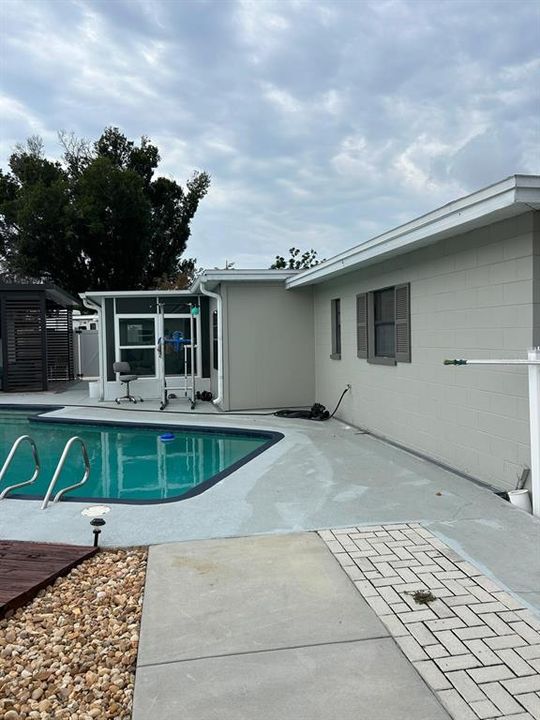 For Sale: $550,000 (3 beds, 2 baths, 1486 Square Feet)