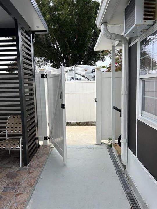 For Sale: $550,000 (3 beds, 2 baths, 1486 Square Feet)