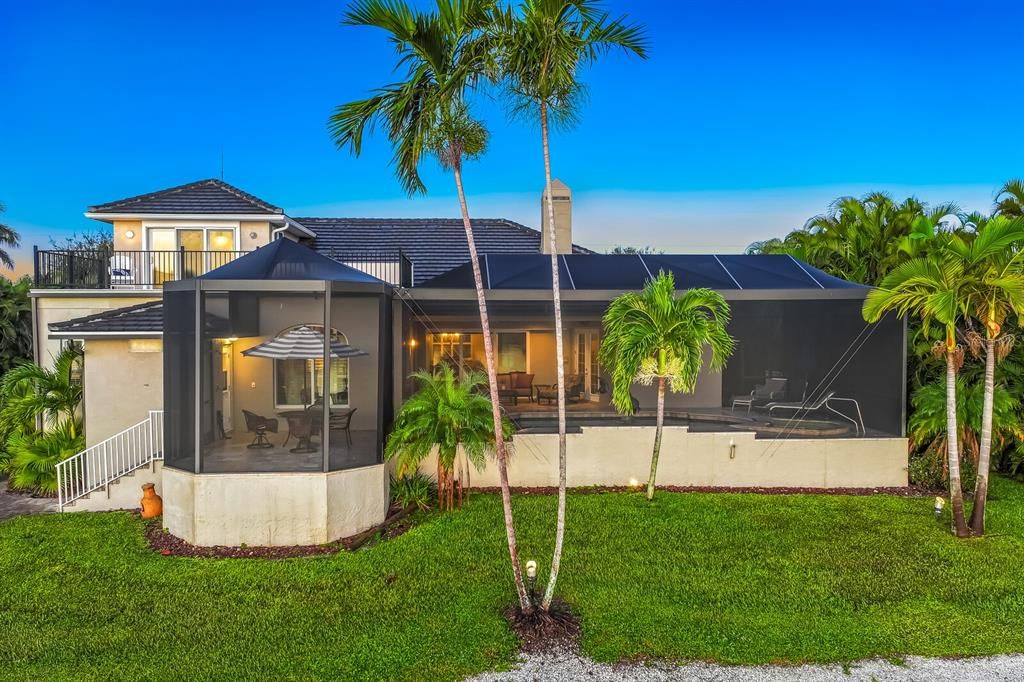 For Sale: $1,495,000 (3 beds, 4 baths, 3193 Square Feet)