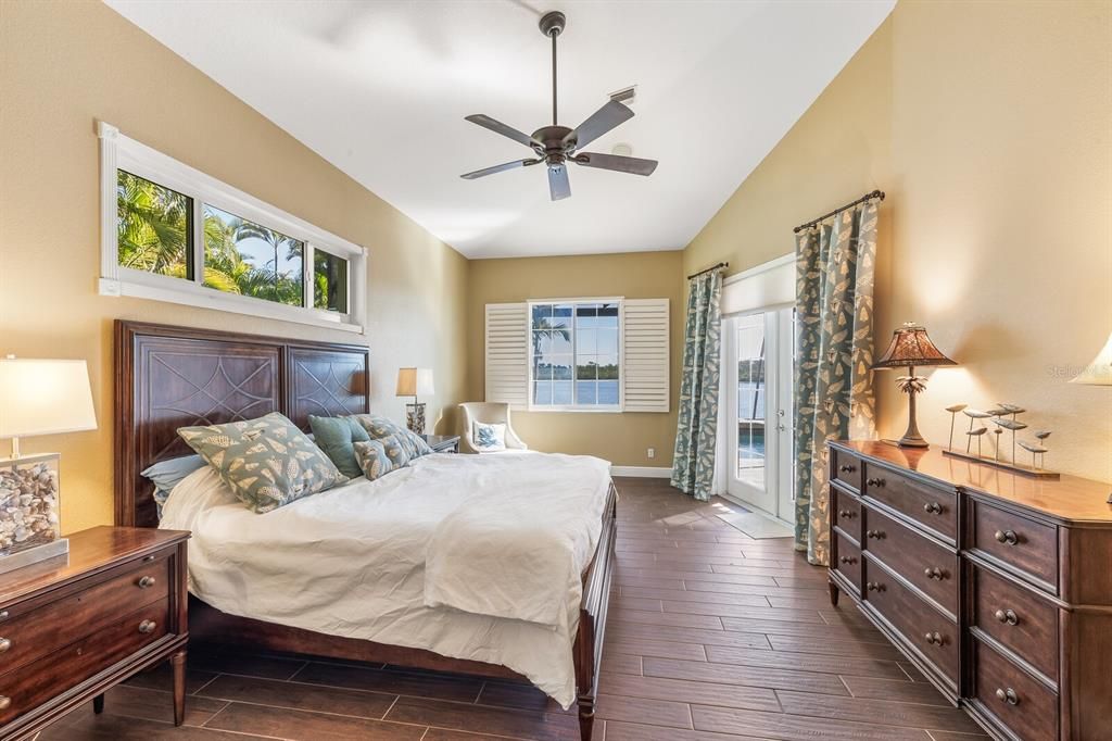 For Sale: $1,495,000 (3 beds, 4 baths, 3193 Square Feet)