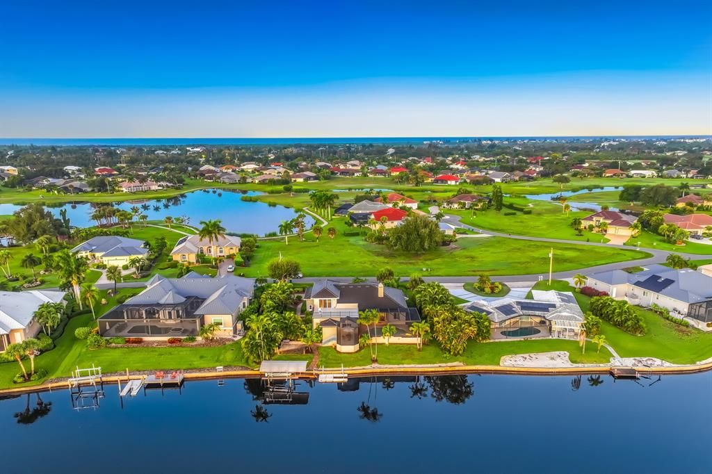 For Sale: $1,495,000 (3 beds, 4 baths, 3193 Square Feet)