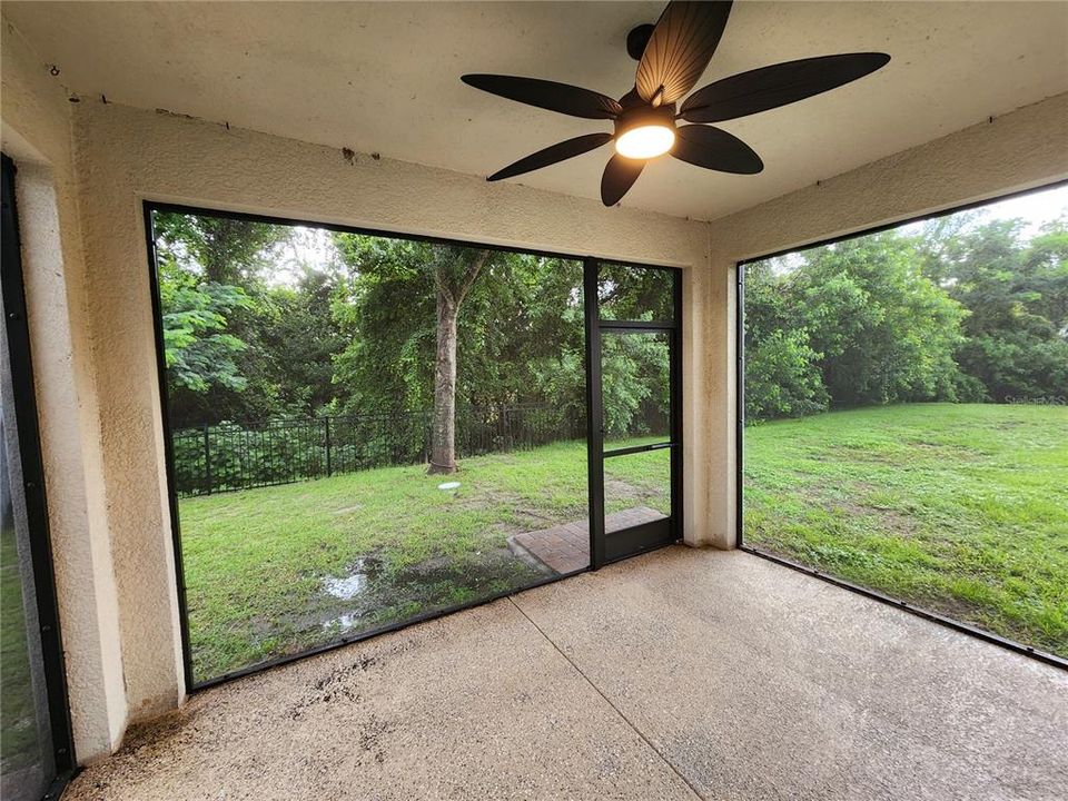 Activo con contrato: $429,000 (4 camas, 3 baños, 2763 Pies cuadrados)