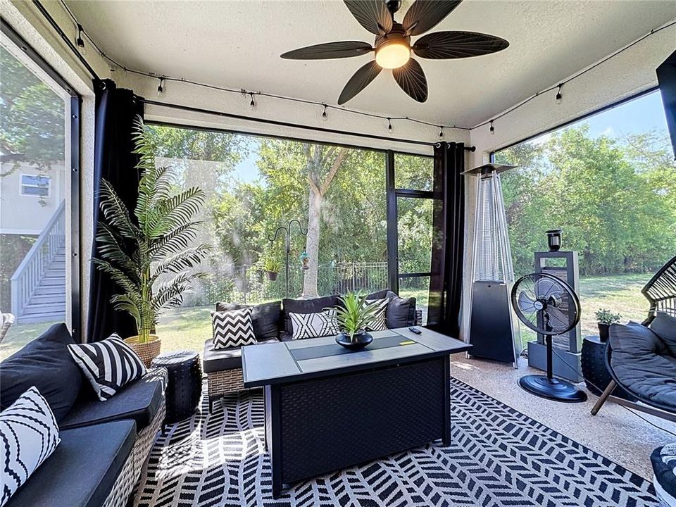 Activo con contrato: $429,000 (4 camas, 3 baños, 2763 Pies cuadrados)