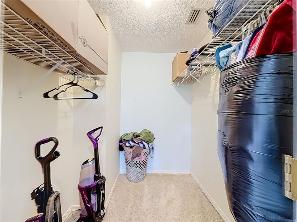 Active With Contract: $435,000 (4 beds, 2 baths, 2428 Square Feet)