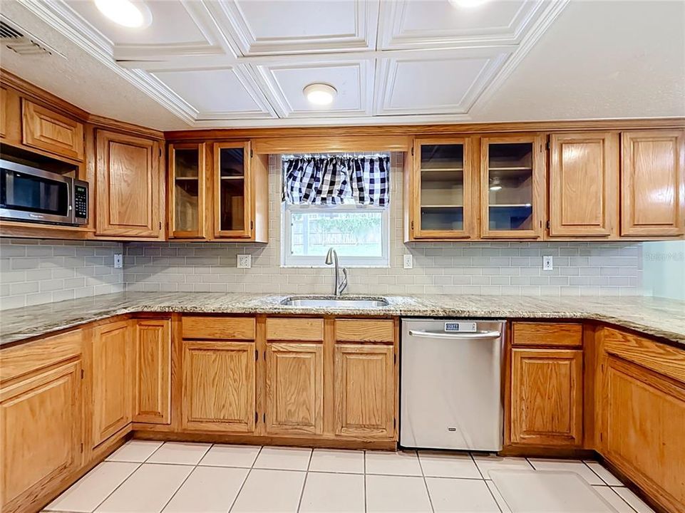Active With Contract: $435,000 (4 beds, 2 baths, 2428 Square Feet)
