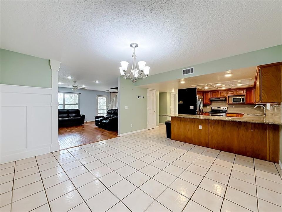 Active With Contract: $435,000 (4 beds, 2 baths, 2428 Square Feet)