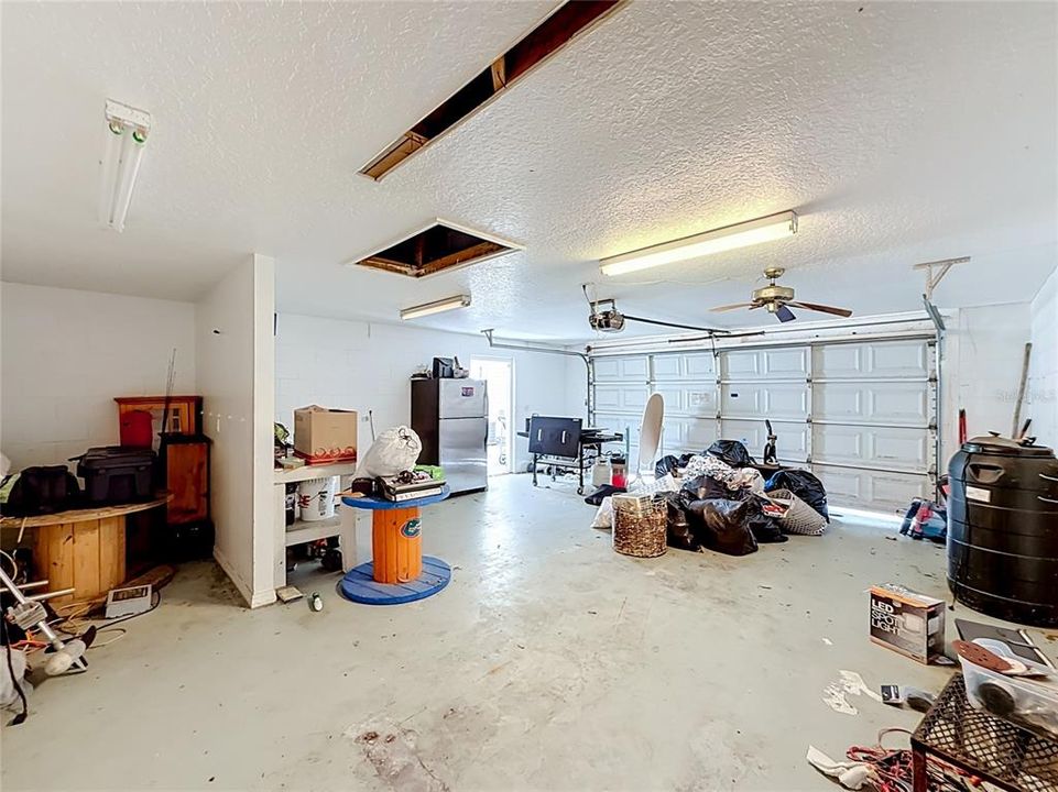 Active With Contract: $435,000 (4 beds, 2 baths, 2428 Square Feet)