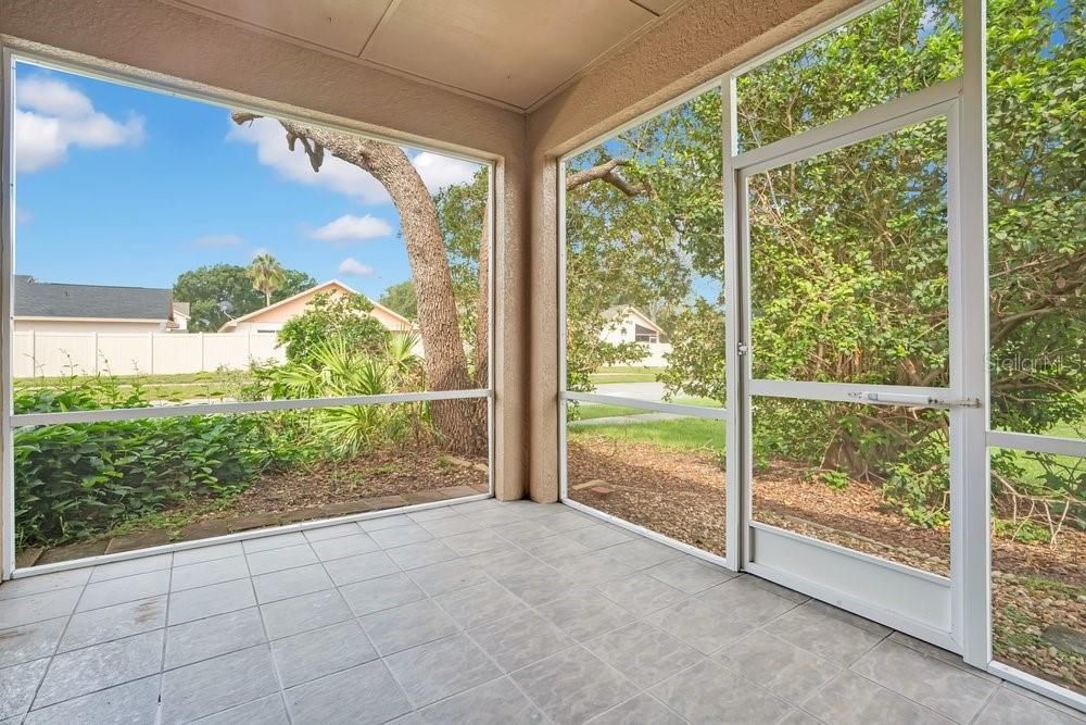 For Sale: $395,000 (3 beds, 2 baths, 1600 Square Feet)